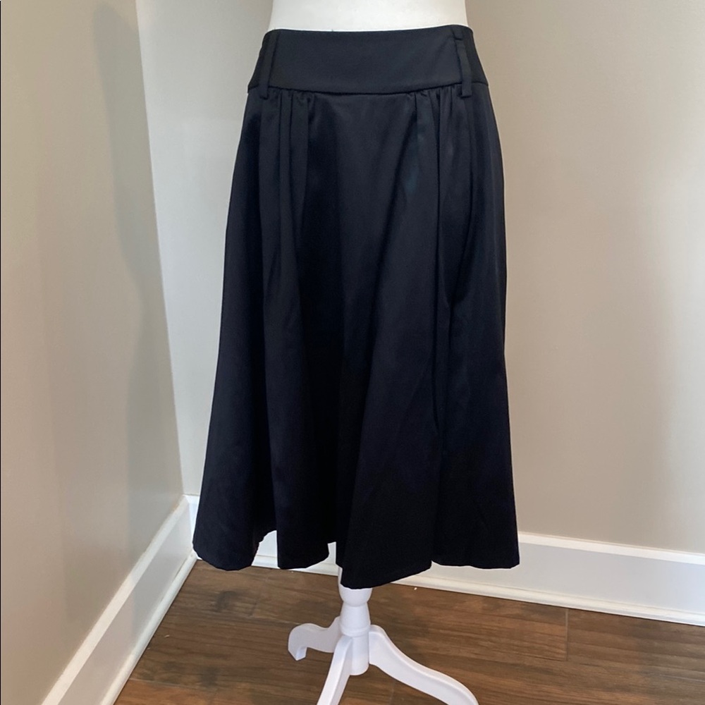 Black Banana Republic Pleated A-Line Midi Formal Skirt in Silk